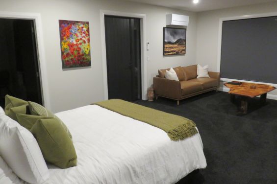 Guest suite